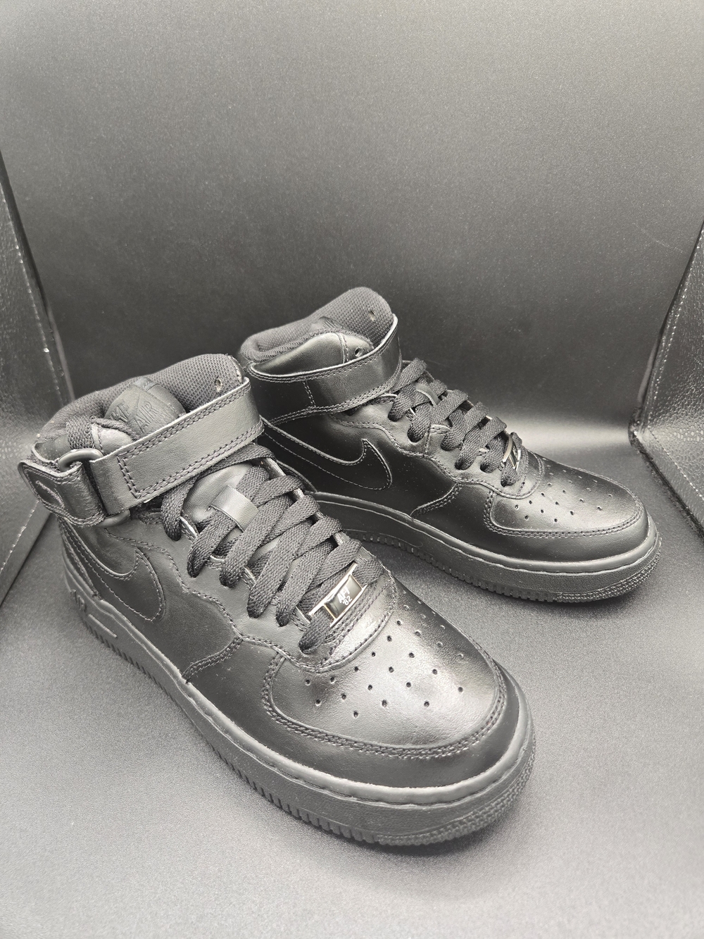 Vintage New Air Force 1 Mid Triple Black 2007 314195-003 Brand New No Box